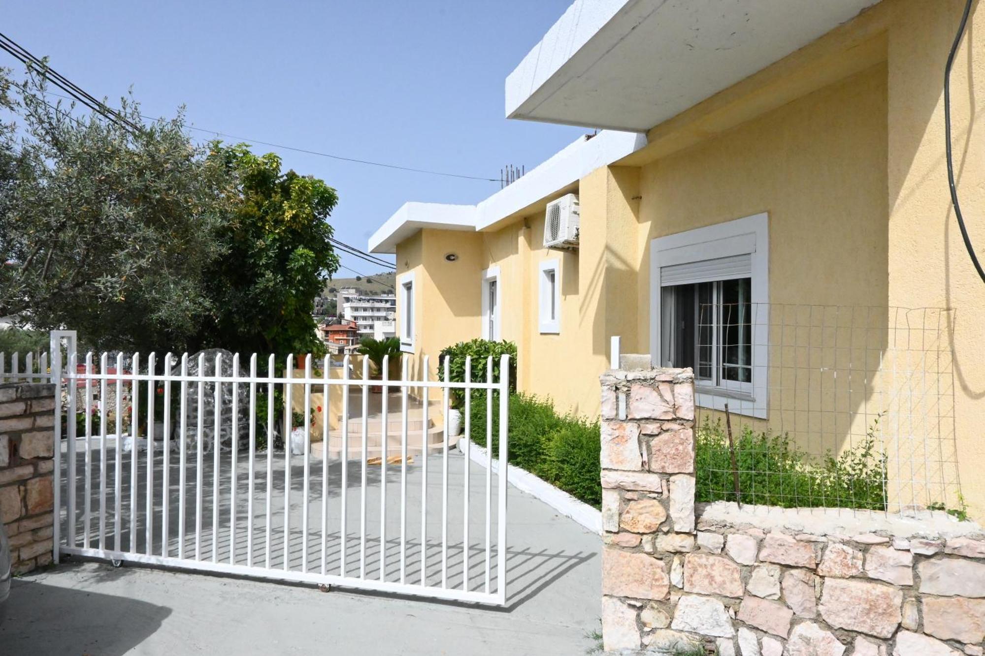 Vila Bilbil Ksamil Buitenkant foto